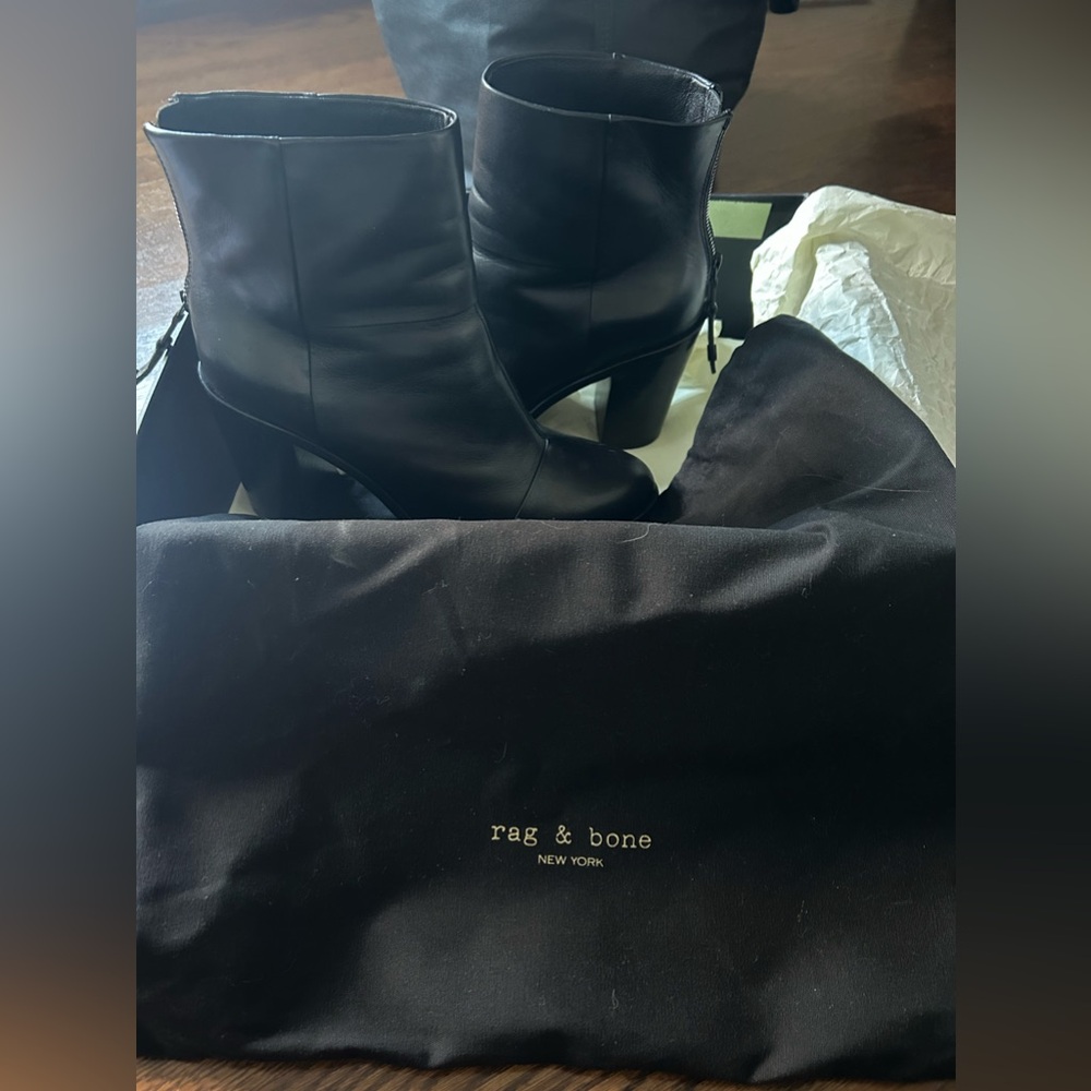 Rag and Bone Women’s Black Newbury 2.0 Ankle Boots